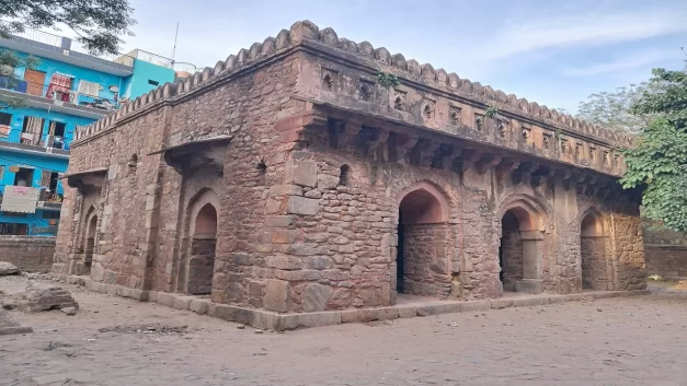क्या आपको पता है लोदी वंश के पहले सुल्तान की कब्र कहाँ है? जानिए यहाँ!
