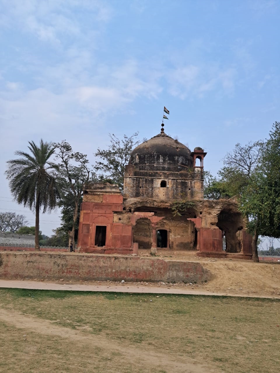 iqram-khan-tomb