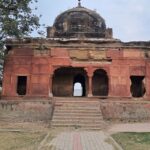ग्रेटर नोएडा के कासना गांव में स्थित इकराम खान का मकबरा