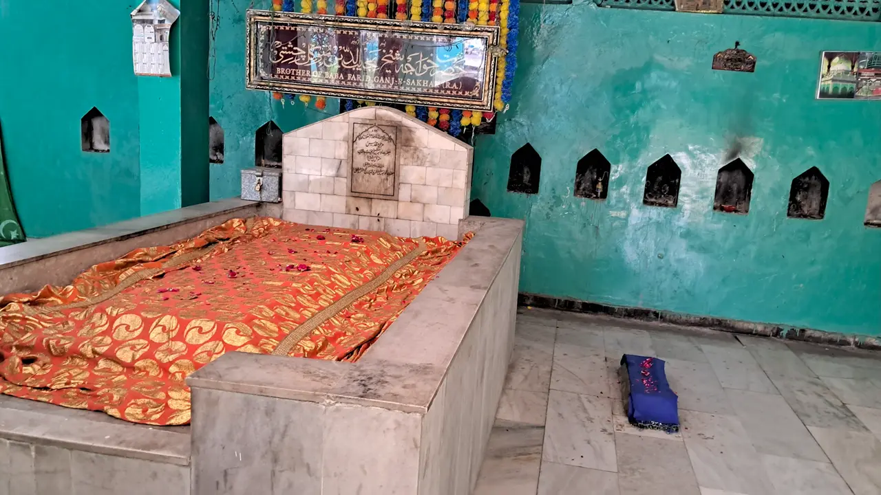 हज़रत शेख नजीबुद्दीन मुतवक्किल