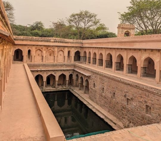 सबसे खूबसूरत राजों की बावली