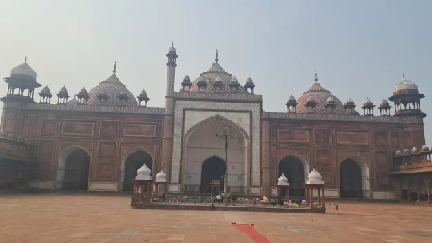 आगरा की शाही जामा मस्जिद – शाहजहाँ की बेटी की बनवाई खास मस्जिद